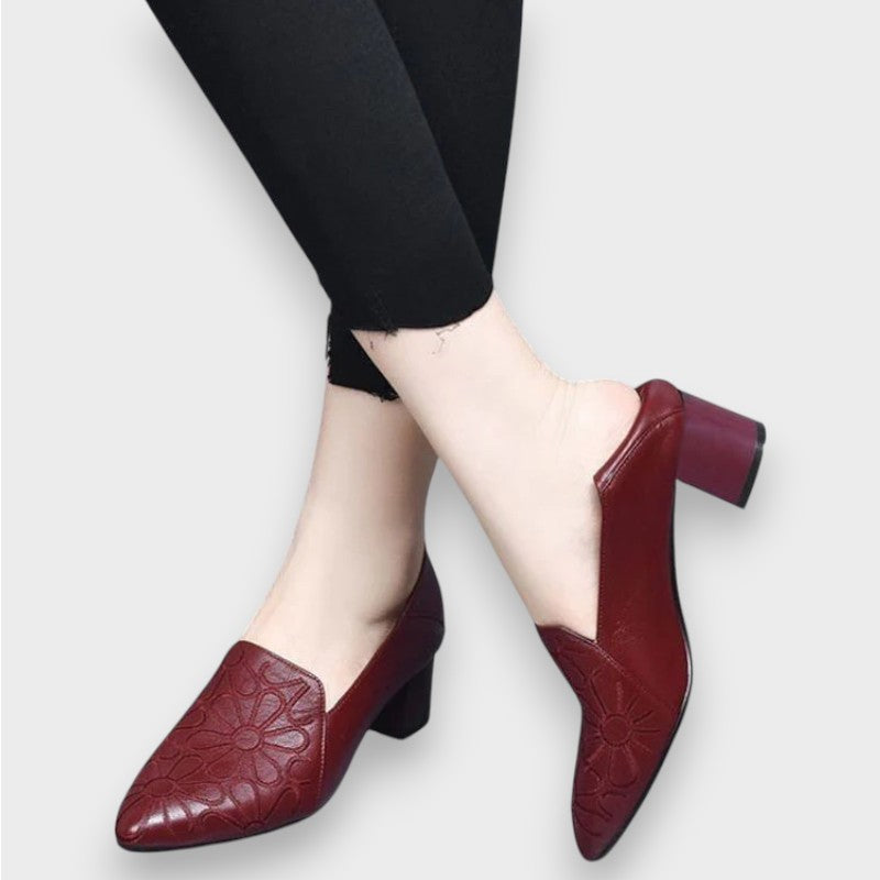 Nala | Soft Pumps made from Vegan Leather with Embroidery